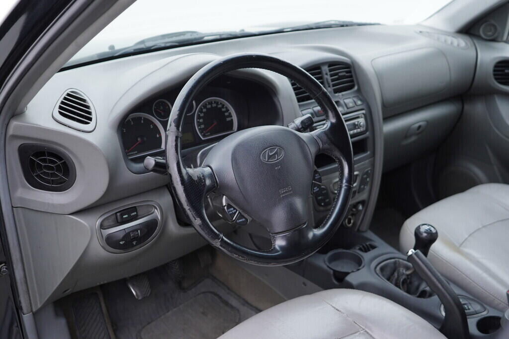 OV190V09402_21.webp_SANTA FE  2.0 Crdi 92 kW manuál