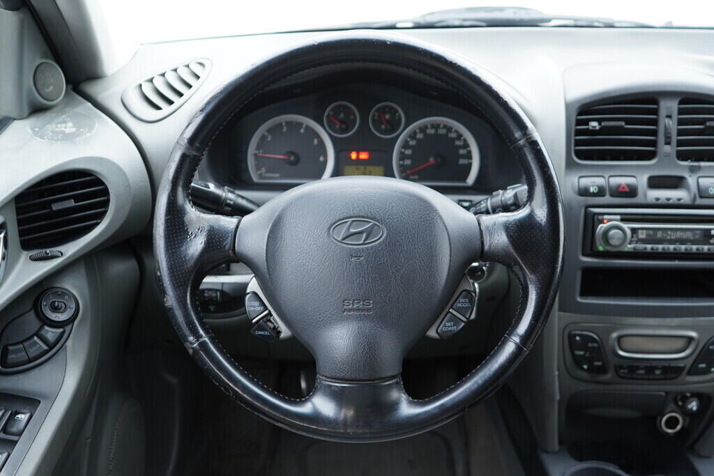 OV190V09402_26.webp_SANTA FE  2.0 Crdi 92 kW manuál