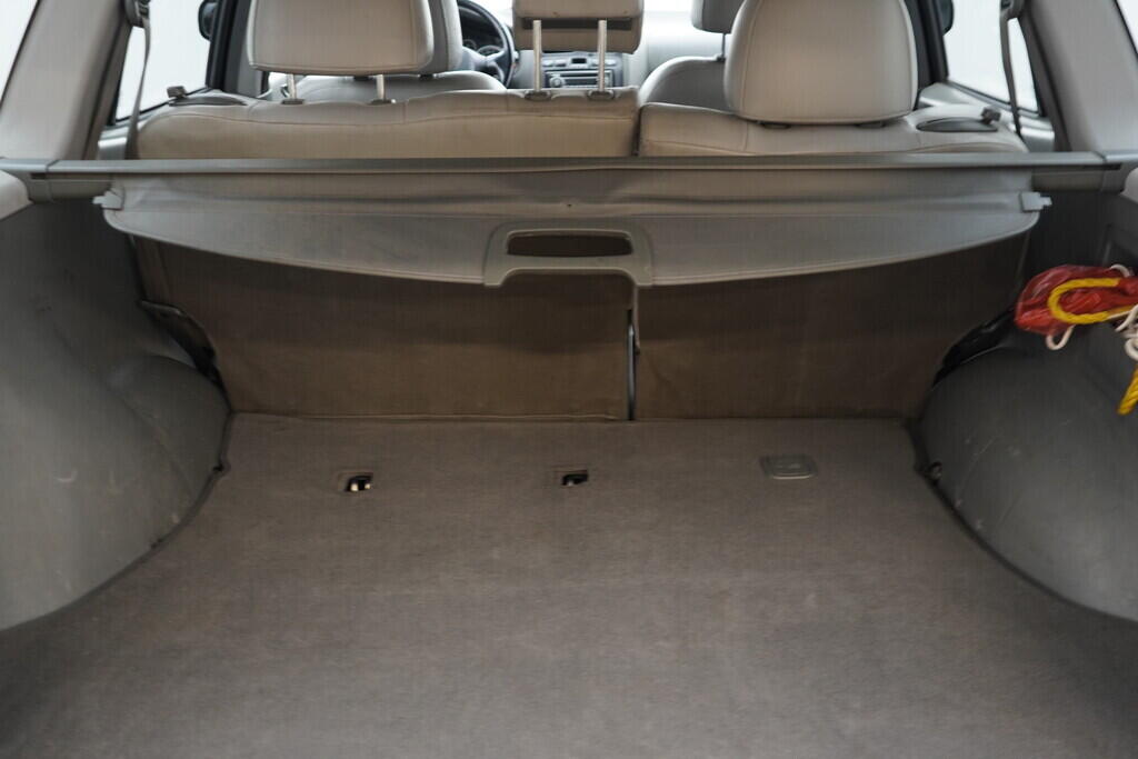 OV190V09402_32.webp_SANTA FE  2.0 Crdi 92 kW manuál