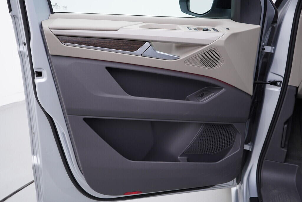 OV190V09403_19.webp_MULTIVAN Style 2.0 TDI 110 kW automat