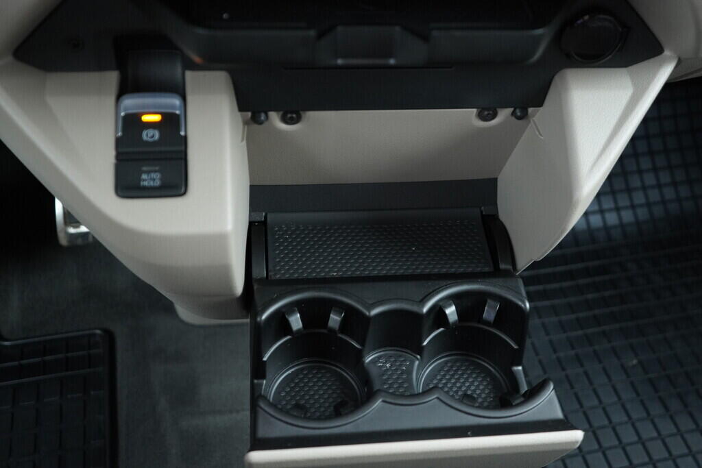 OV190V09403_41.webp_MULTIVAN Style 2.0 TDI 110 kW automat