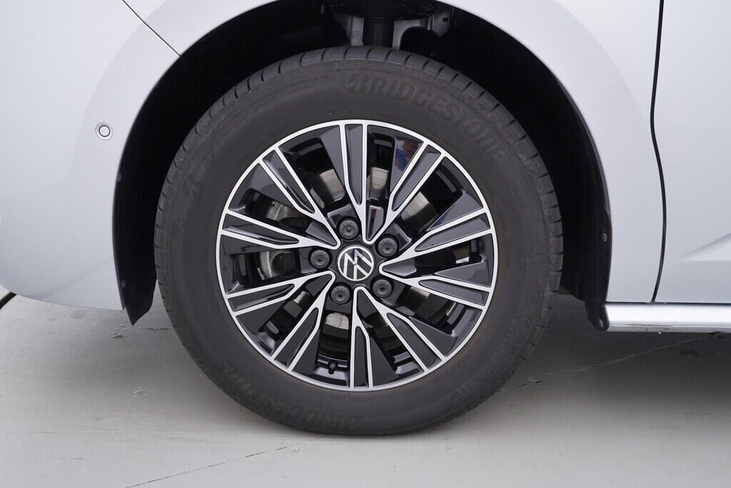 OV190V09403_52.webp_MULTIVAN Style 2.0 TDI 110 kW automat