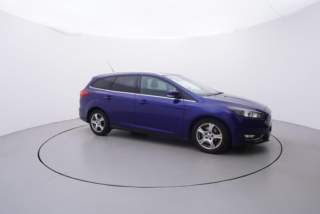 OV190V09404_16.webp_FOCUS Titanium 2.0  110 kW manuál