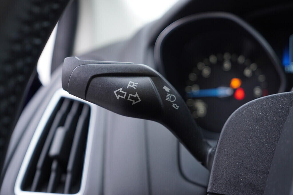 OV190V09404_24.webp_FOCUS Titanium 2.0  110 kW manuál