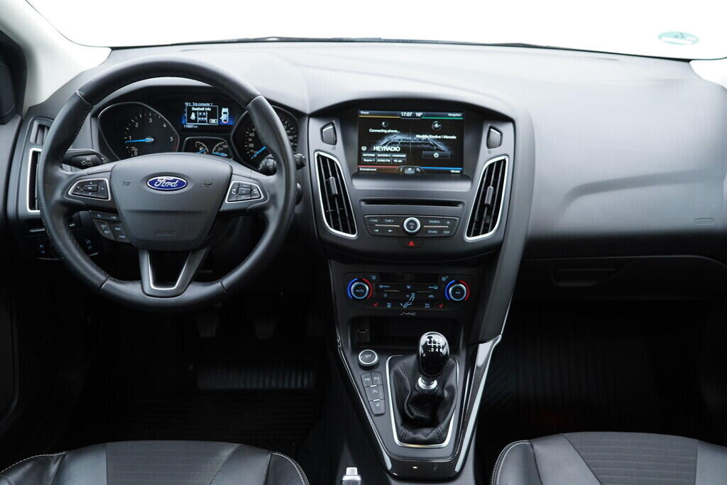 OV190V09404_26.webp_FOCUS Titanium 2.0  110 kW manuál