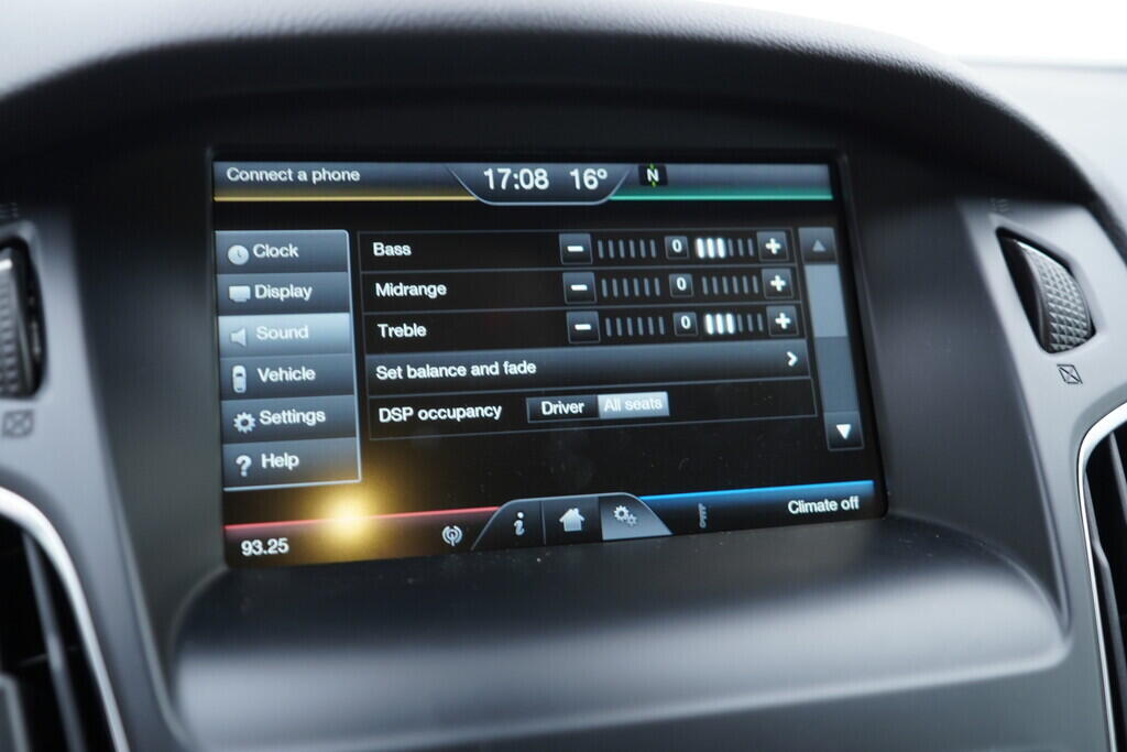 OV190V09404_29.webp_FOCUS Titanium 2.0  110 kW manuál