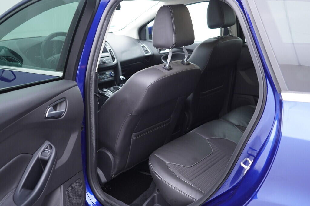 OV190V09404_32.webp_FOCUS Titanium 2.0  110 kW manuál