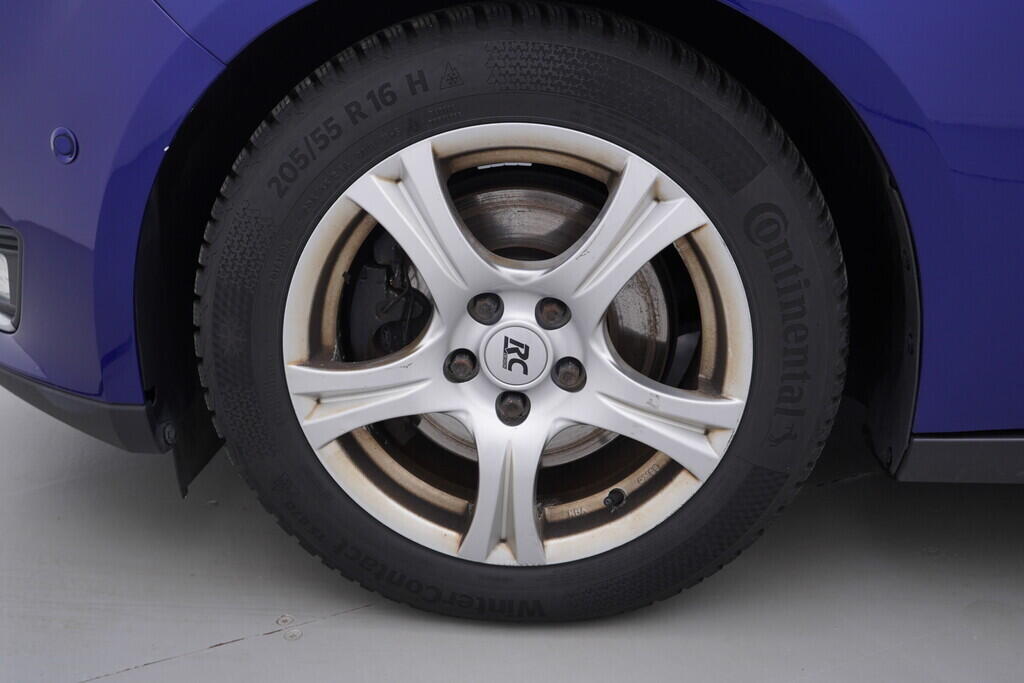 OV190V09404_36.webp_FOCUS Titanium 2.0  110 kW manuál