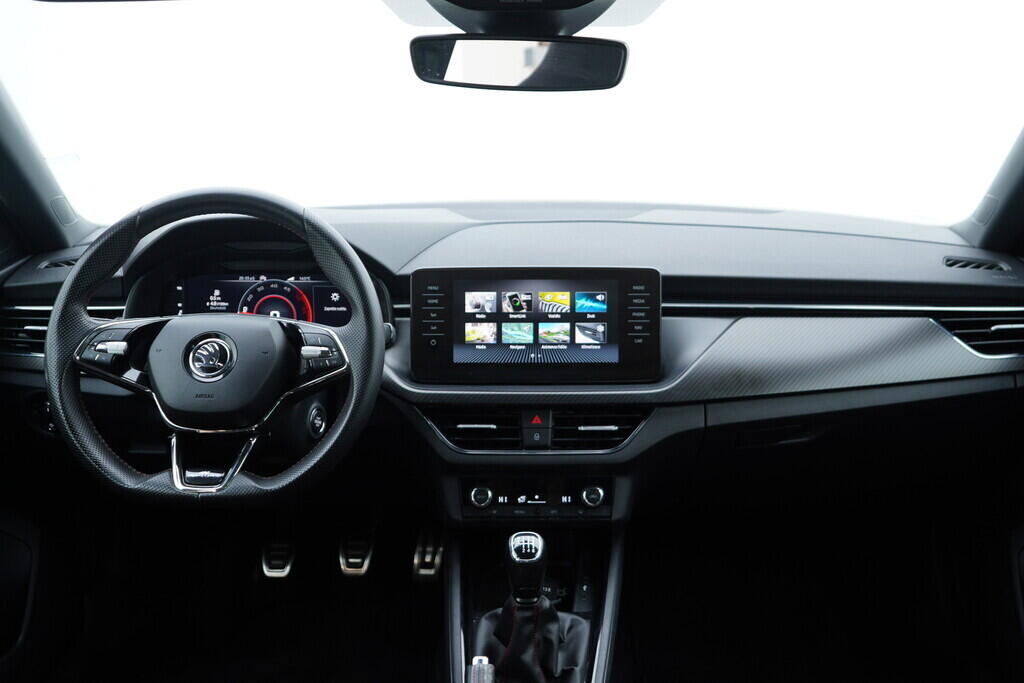 OV190V09405_26.webp_SCALA Monte Carlo 1.6 TDI 85 kW manuál