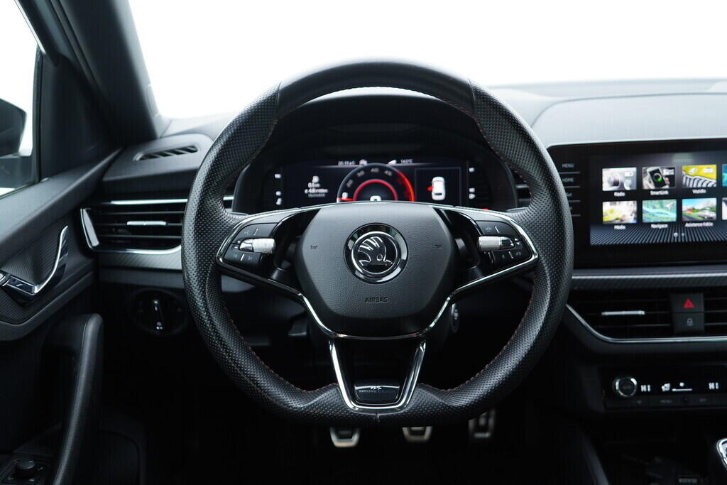 OV190V09405_27.webp_SCALA Monte Carlo 1.6 TDI 85 kW manuál