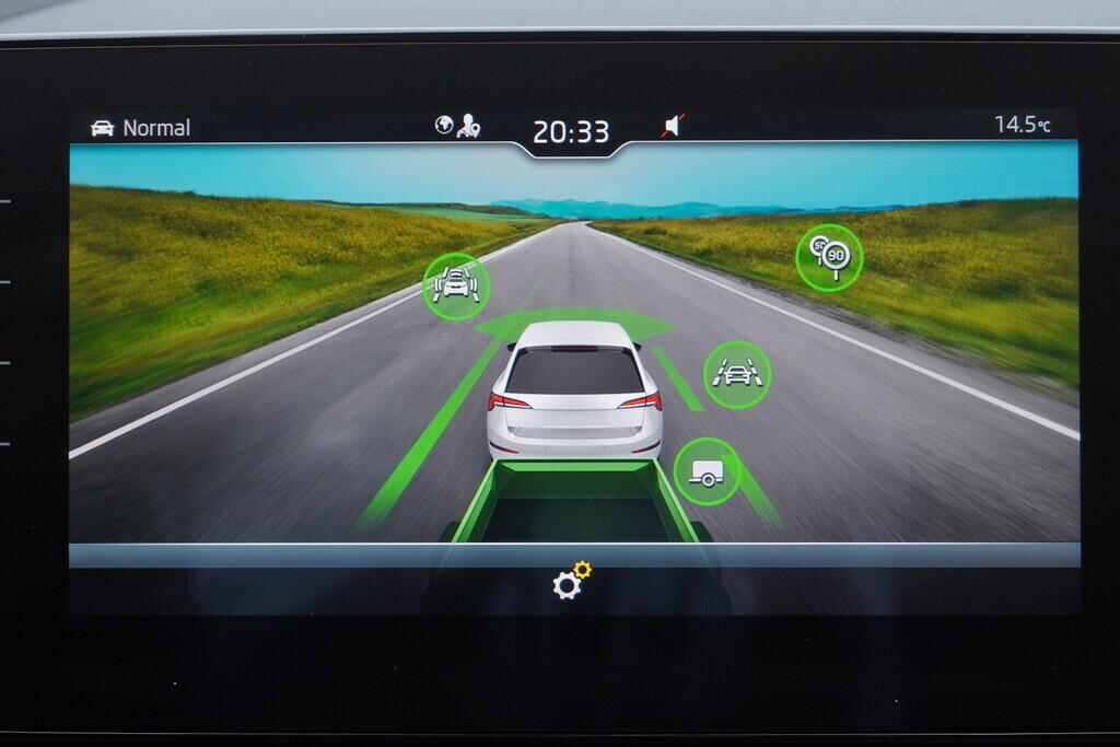 OV190V09405_30.webp_SCALA Monte Carlo 1.6 TDI 85 kW manuál