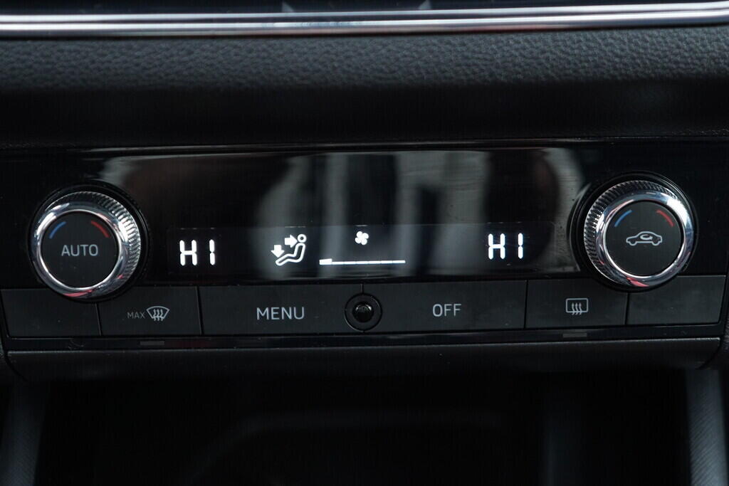 OV190V09405_34.webp_SCALA Monte Carlo 1.6 TDI 85 kW manuál