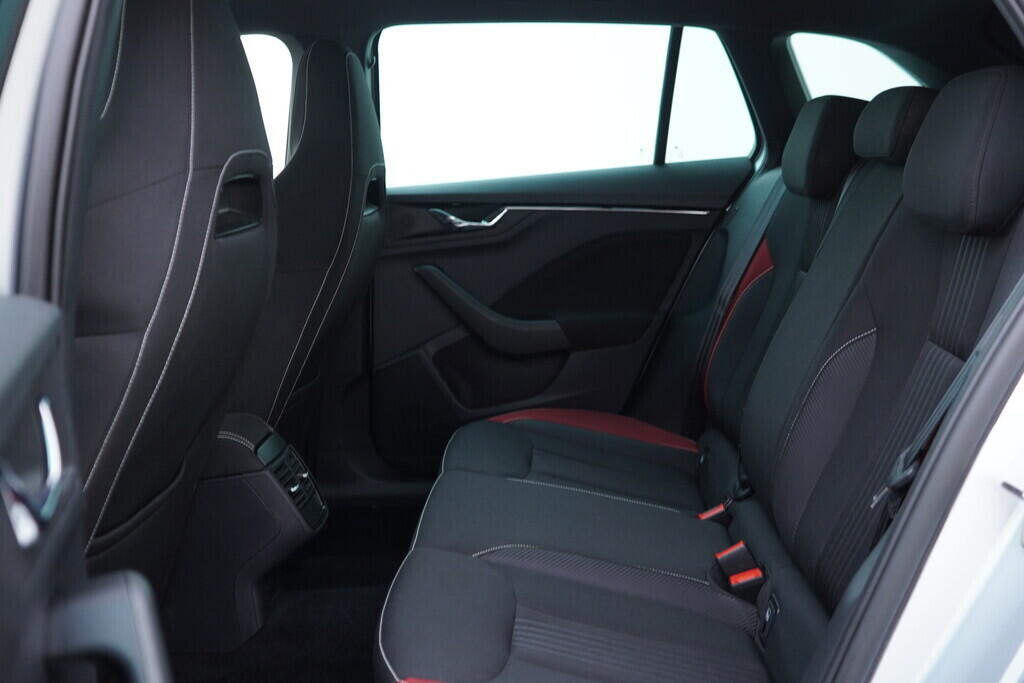 OV190V09405_39.webp_SCALA Monte Carlo 1.6 TDI 85 kW manuál