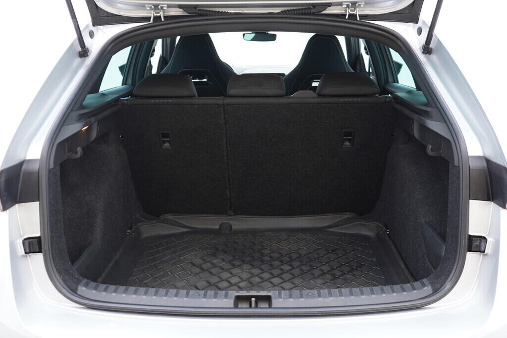 OV190V09405_40.webp_SCALA Monte Carlo 1.6 TDI 85 kW manuál