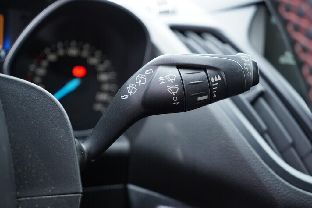 OV190V09406_24.webp_KUGA ST-line 1.5  110 kW manuál