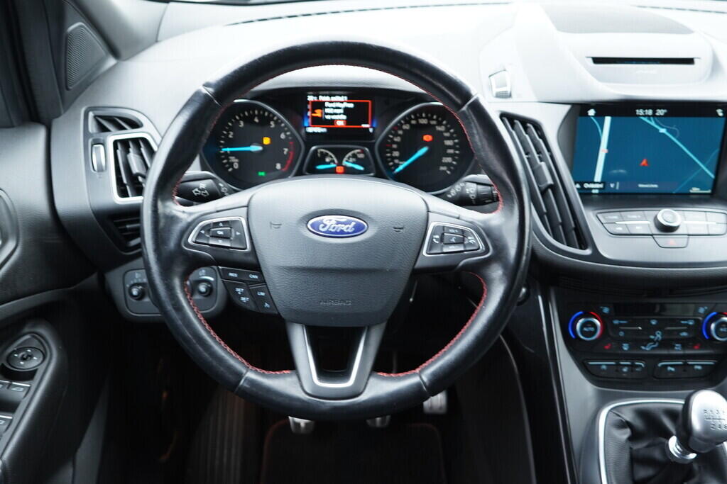 OV190V09406_26.webp_KUGA ST-line 1.5  110 kW manuál