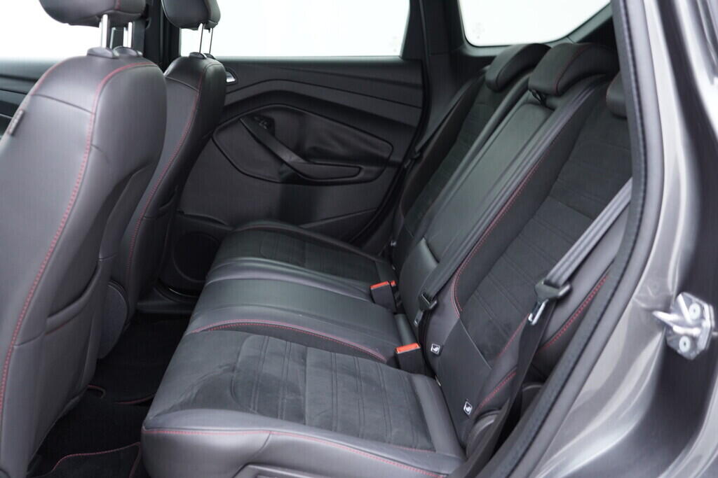 OV190V09406_34.webp_KUGA ST-line 1.5  110 kW manuál