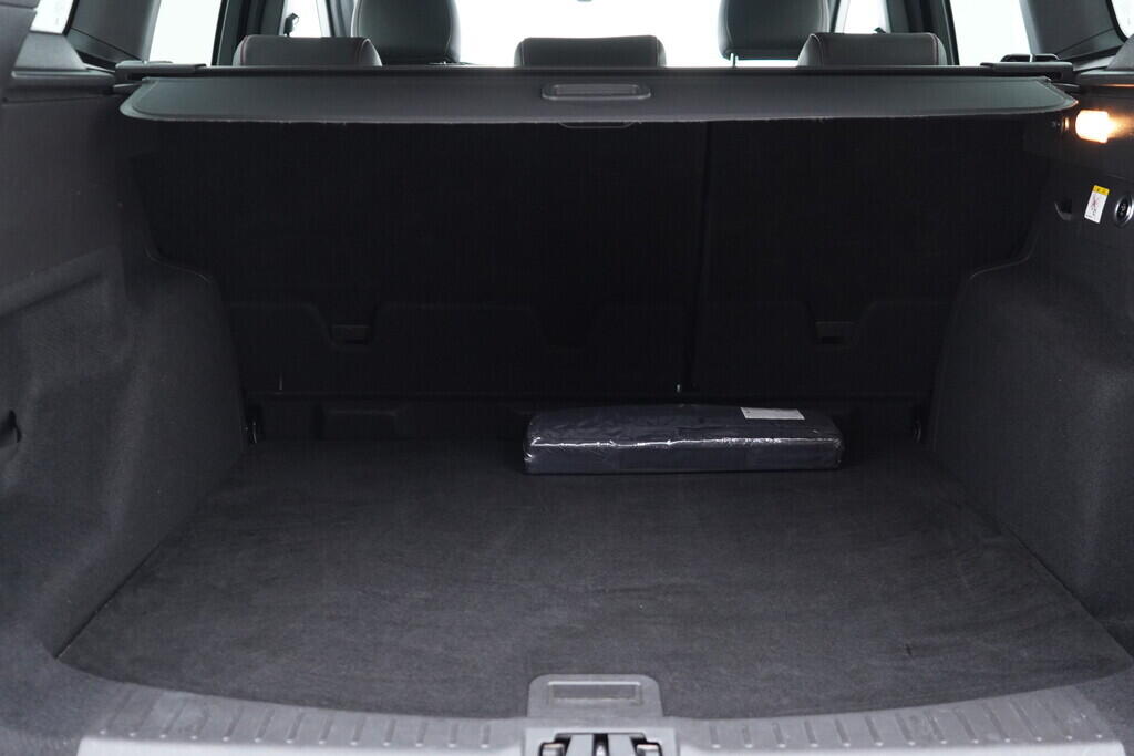 OV190V09406_36.webp_KUGA ST-line 1.5  110 kW manuál