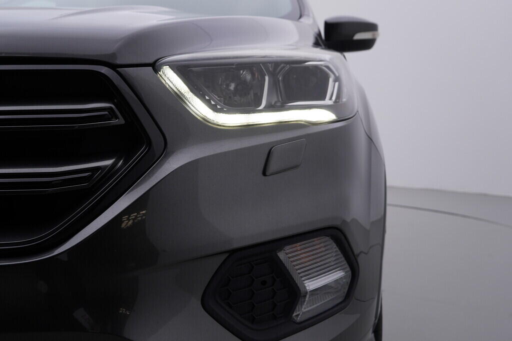 OV190V09406_42.webp_KUGA ST-line 1.5  110 kW manuál