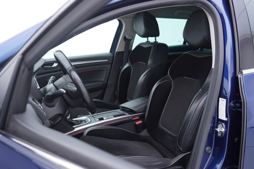 OV190V09407_21.webp_MÉGANE Intens 1.3  117 kW automat