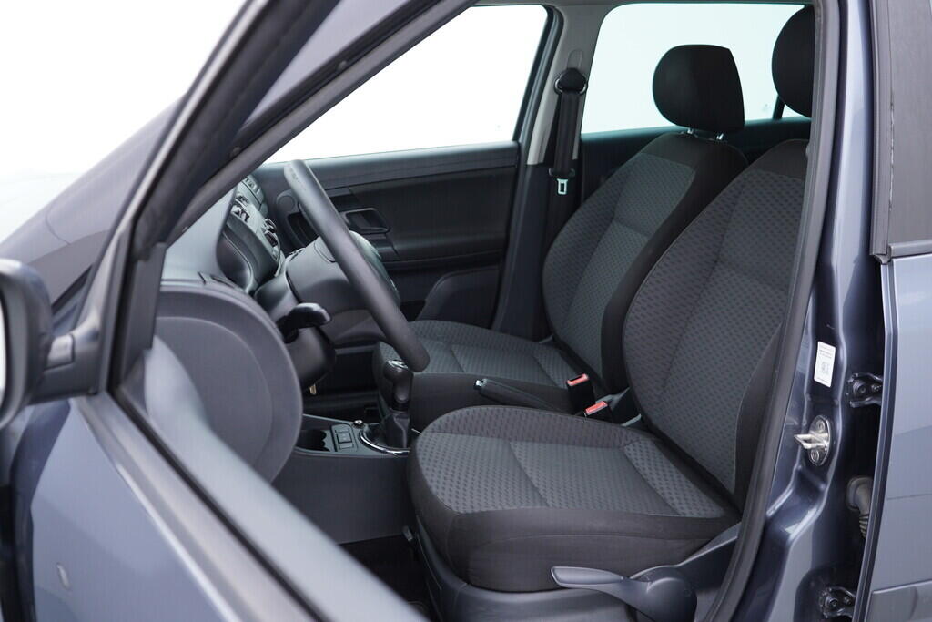 OV190V09408_23.webp_FABIA Ambition 1.2 TSI 63 kW manuál