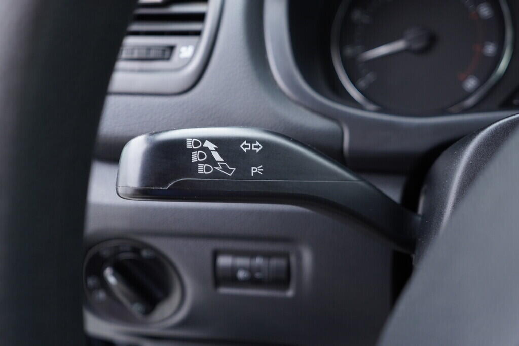 OV190V09408_24.webp_FABIA Ambition 1.2 TSI 63 kW manuál