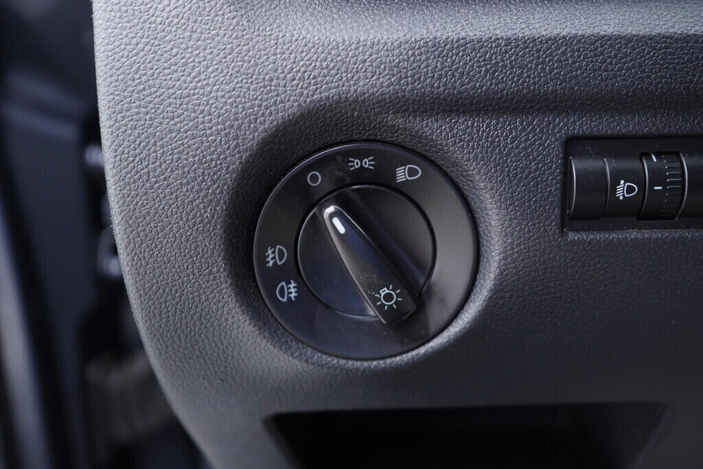 OV190V09408_26.webp_FABIA Ambition 1.2 TSI 63 kW manuál