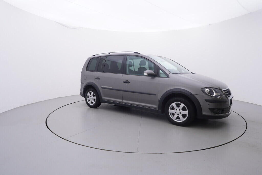 OV190V09409_16.webp_TOURAN  1.4 TSI 103 kW manuál