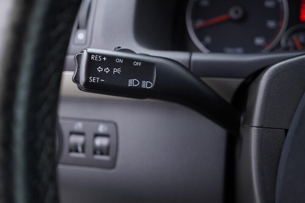 OV190V09409_24.webp_TOURAN  1.4 TSI 103 kW manuál