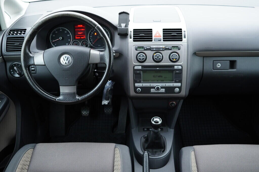 OV190V09409_27.webp_TOURAN  1.4 TSI 103 kW manuál