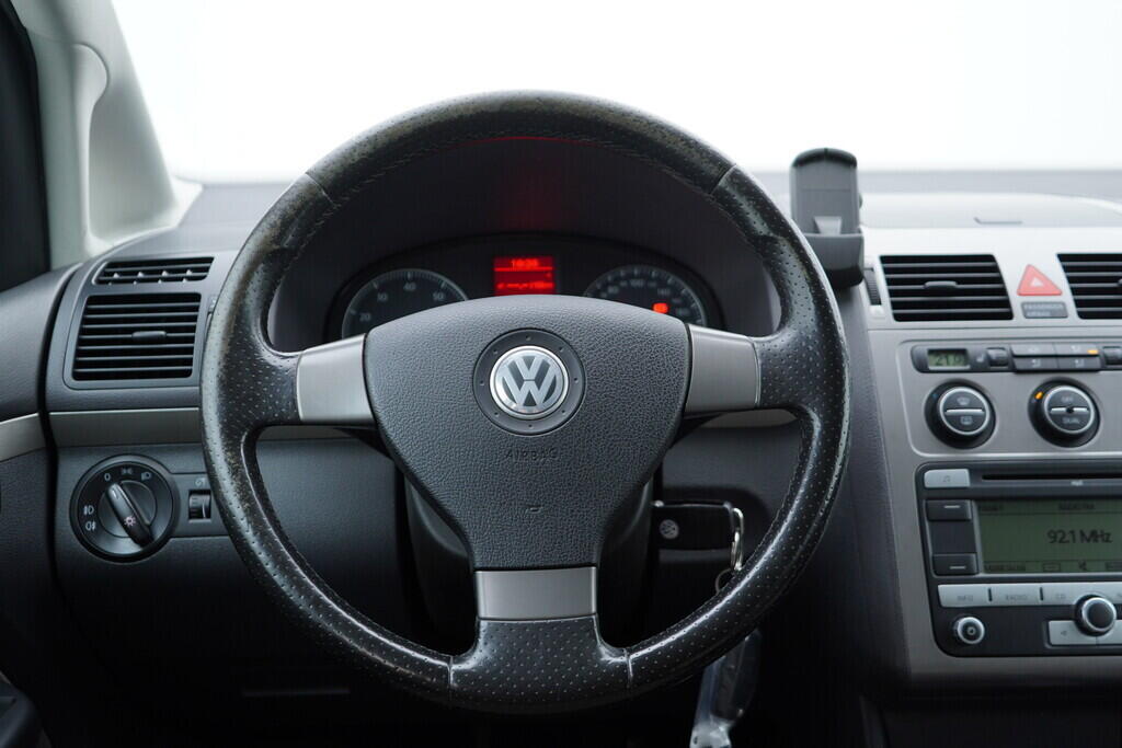 OV190V09409_28.webp_TOURAN  1.4 TSI 103 kW manuál