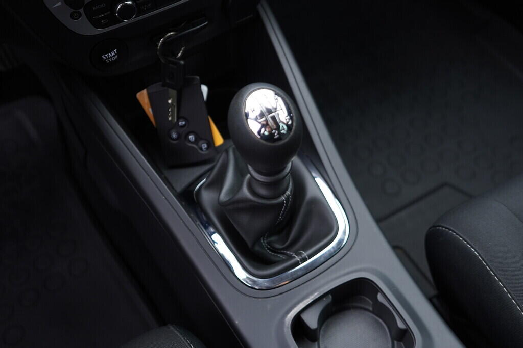 OV190V09410_31.webp_MÉGANE Limited 1.5 DCI 81 kW manuál