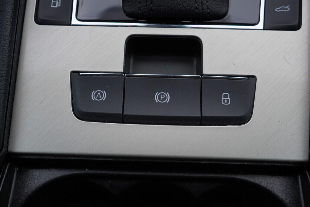 OV190V09411_37.webp_SUPERB L&K 1.4 TSI 115 kW automat