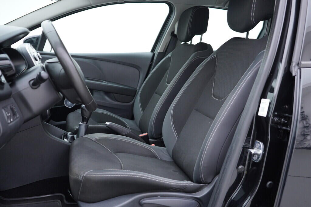 OV190V09413_23.webp_CLIO  1.1  54 kW manuál