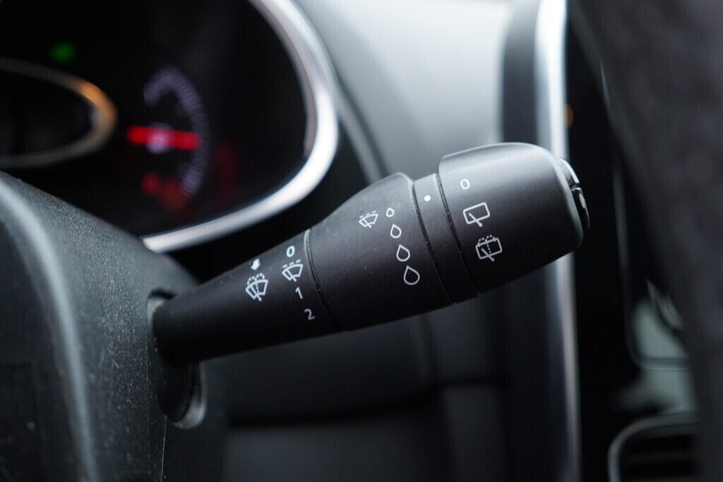 OV190V09413_25.webp_CLIO  1.1  54 kW manuál