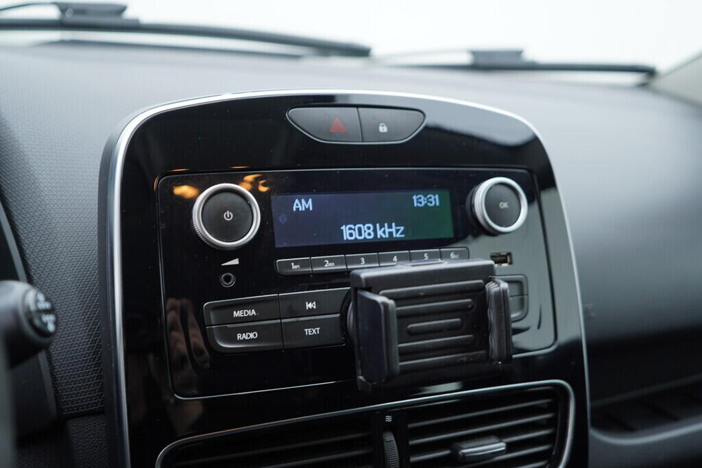 OV190V09413_29.webp_CLIO  1.1  54 kW manuál