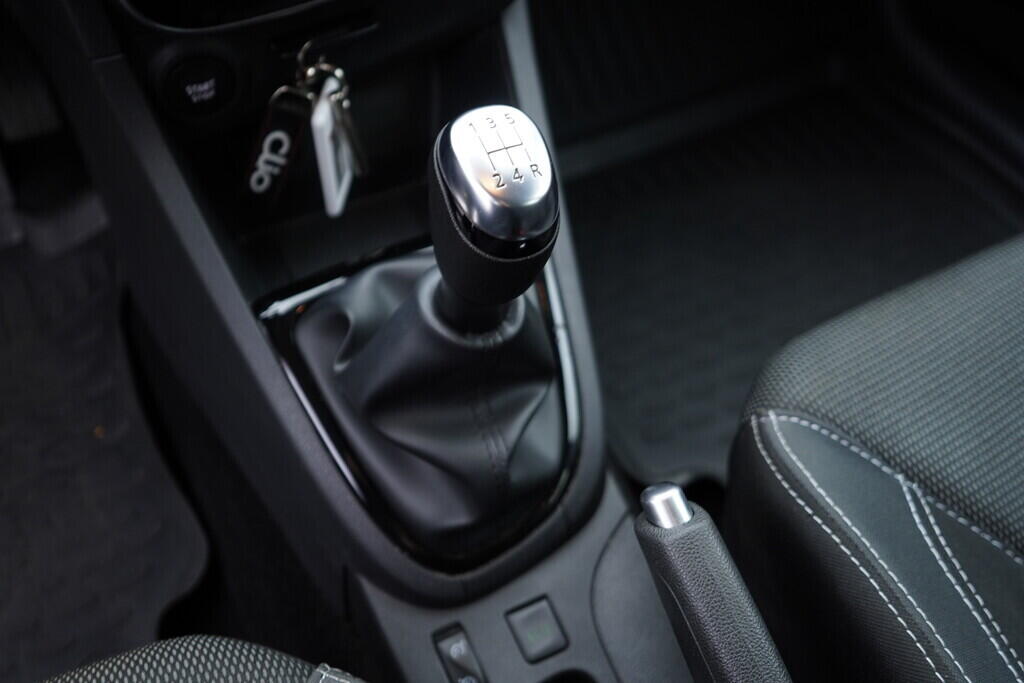 OV190V09413_31.webp_CLIO  1.1  54 kW manuál