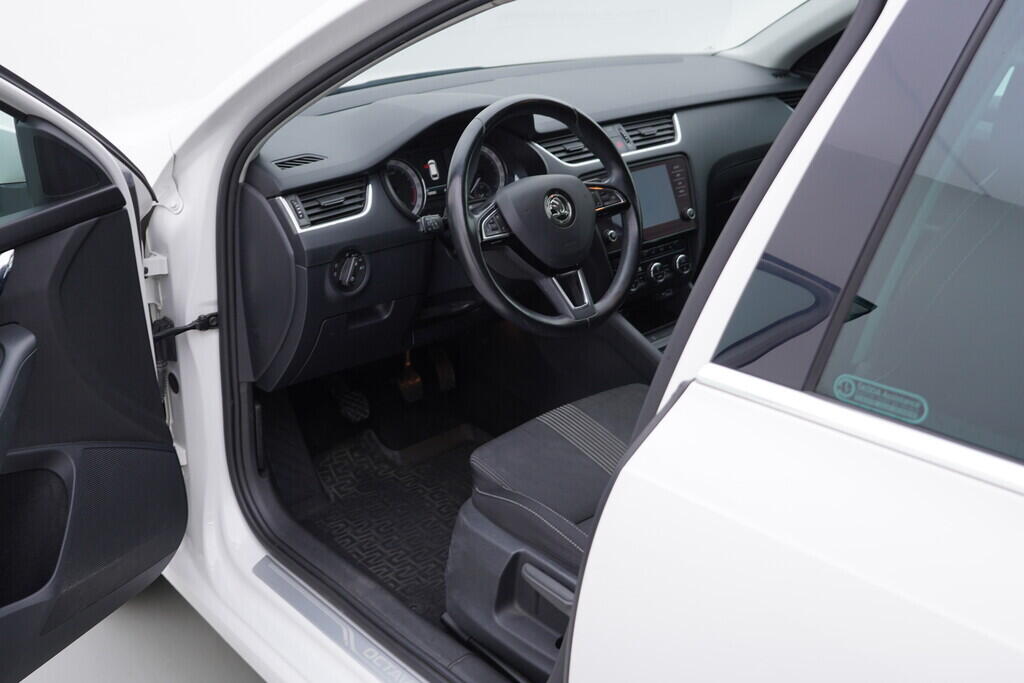 OV190V09416_18.webp_OCTAVIA Style 1.6 TDI 85 kW manuál