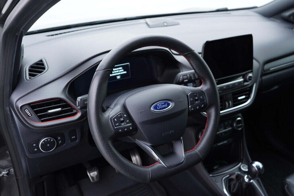 OV190V09417_22.webp_PUMA ST-Line X 1.0  114 kW automat