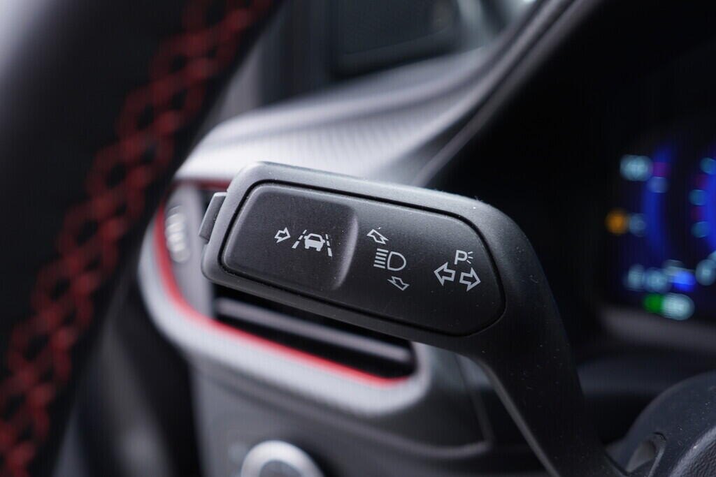 OV190V09417_24.webp_PUMA ST-Line X 1.0  114 kW automat