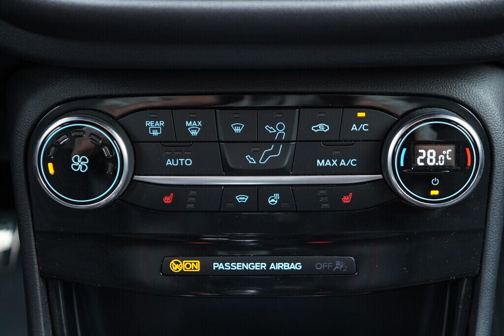 OV190V09417_31.webp_PUMA ST-Line X 1.0  114 kW automat