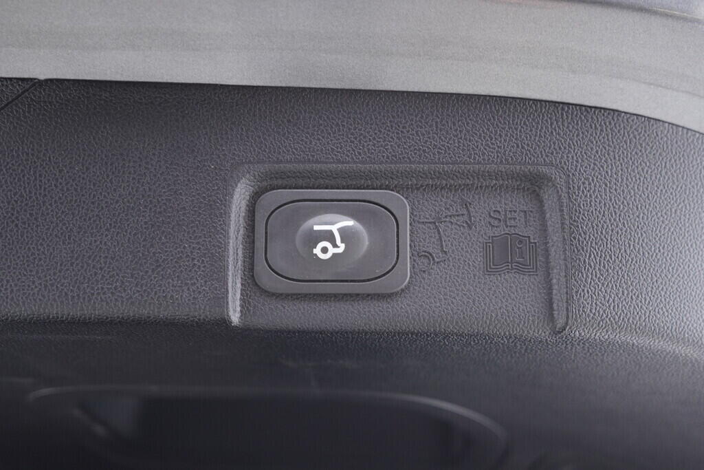 OV190V09417_35.webp_PUMA ST-Line X 1.0  114 kW automat