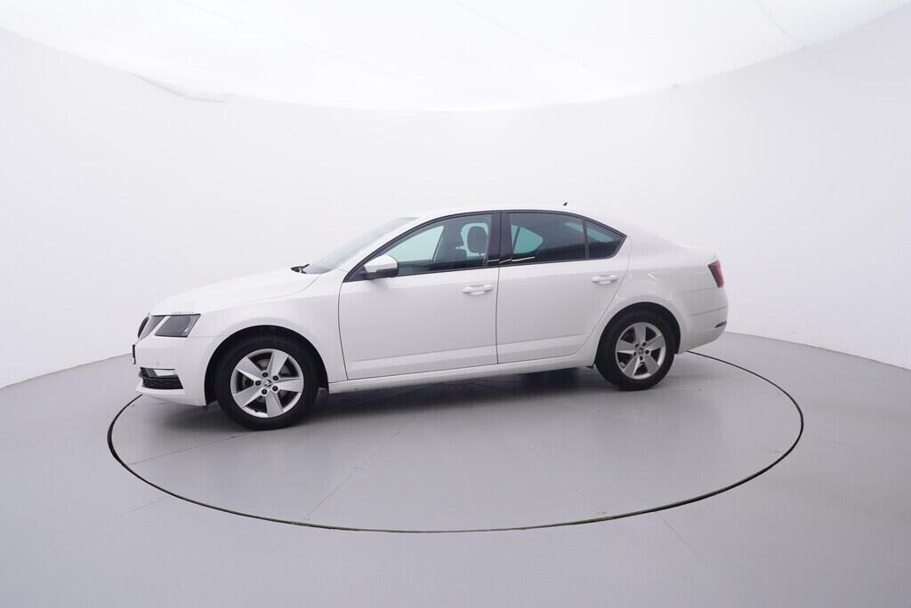 OV190V09418_11.webp_OCTAVIA Bussines 1.0 TSI 85 kW manuál