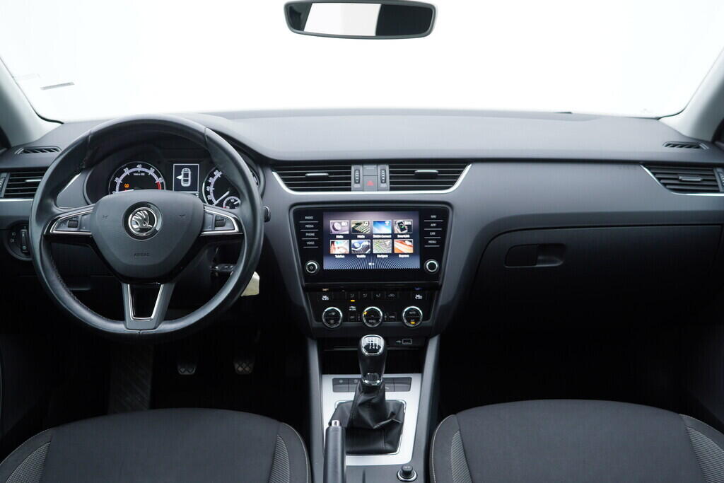 OV190V09418_26.webp_OCTAVIA Bussines 1.0 TSI 85 kW manuál