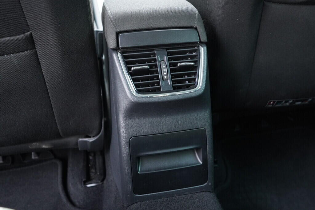 OV190V09418_36.webp_OCTAVIA Bussines 1.0 TSI 85 kW manuál