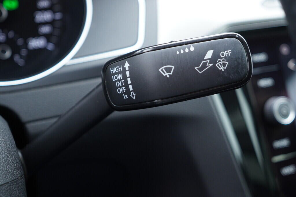 OV190V09419_25.webp_ARTEON Elegance 2.0 TDI 110 kW automat