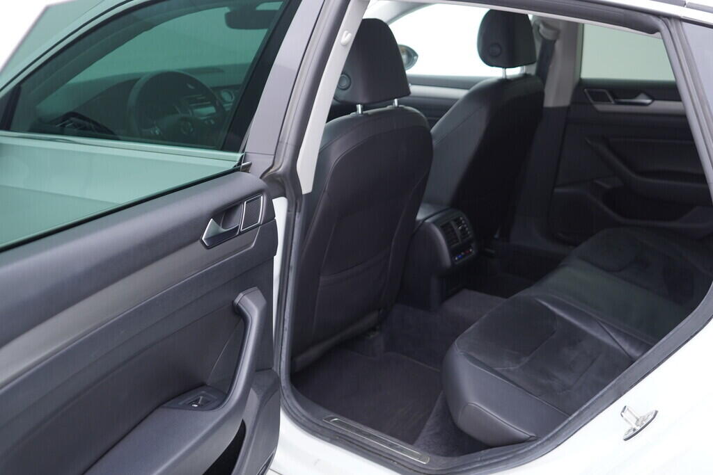 OV190V09419_36.webp_ARTEON Elegance 2.0 TDI 110 kW automat