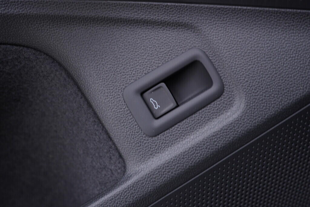 OV190V09420_21.webp_SUPERB Selection 2.0 TDI 110 kW automat, DPH