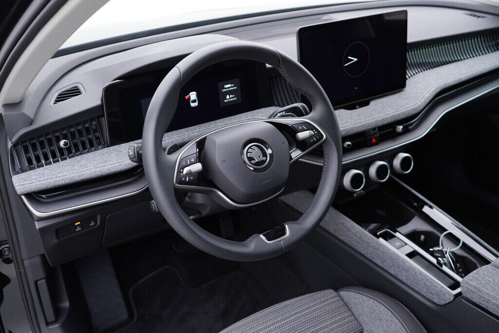 OV190V09420_23.webp_SUPERB Selection 2.0 TDI 110 kW automat, DPH