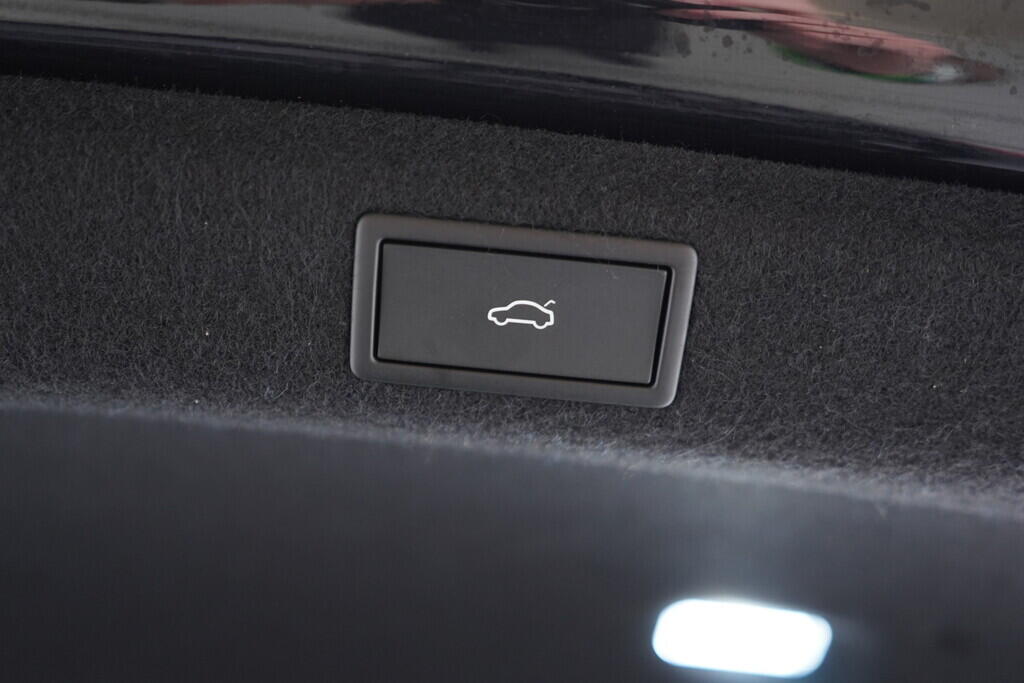 OV190V09420_41.webp_SUPERB Selection 2.0 TDI 110 kW automat, DPH